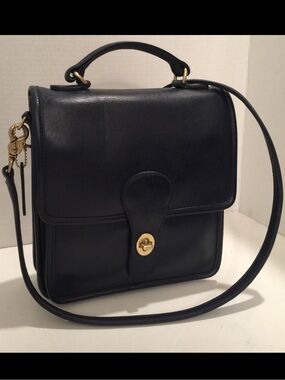 Authentic Classic Coach Station Bag